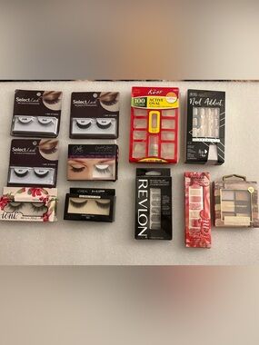 ⭐️ SALE ⭐️ LOT - NEW & SEALED Beauty Lot: Lashes & Nude Palette